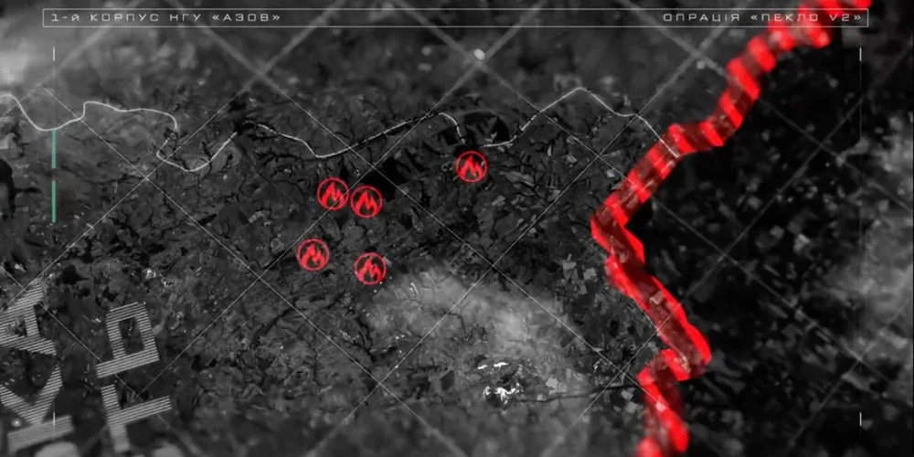Скриншот відео бойової роботи дронів «Азову» із позначеними на карті палаючими точками паливних обʼєктів