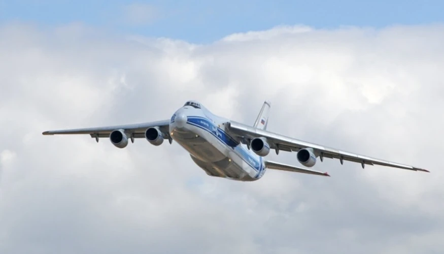 Суд Канади підтвердив відмову повернути «Волзі-Дніпро» літак Ан-124