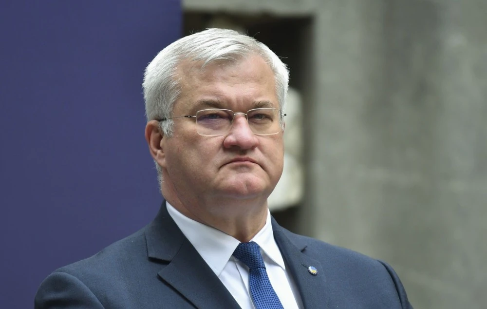 Санкції ЄС продовжено до 2029 року, але Усманова і Фрідмана виключено — що сталося
