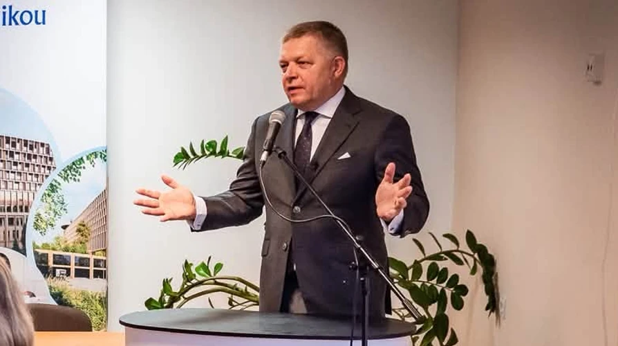 Фіцо пообіцяв блокувати участь Словаччини у конфліктах за 5 статтею НАТО